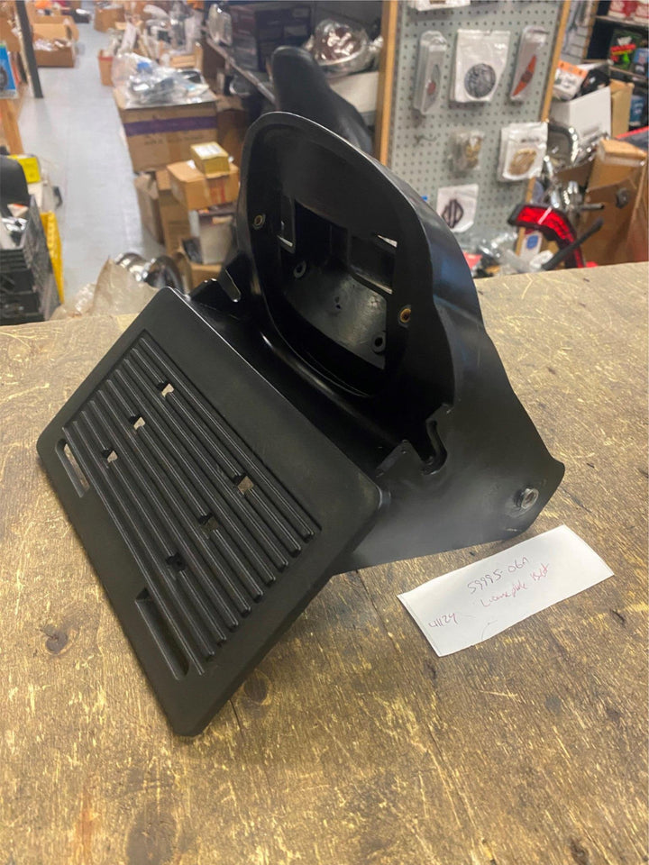 LICENSE PLATE HOLDER BRACKET 2006^ HARLEY SOFTAIL WIDE TIRE 200 TAILLIGHT MOUNT