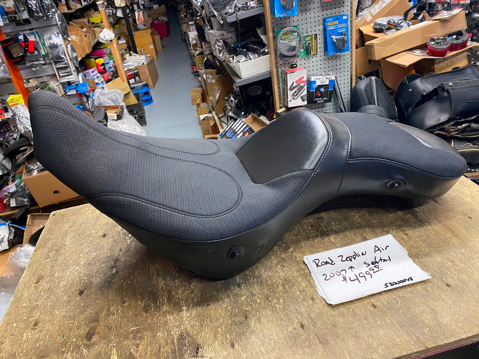 ROAD ZEPPLIN AIR SEAT HARLEY SOFTAIL HERITAGE FATBOY 2007^ OEM TOURING WIDE FXST