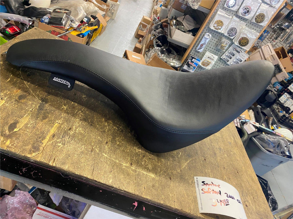 SANTEE SMOOTH LOW PROFILE SEAT BADLANDER HARLEY SOFTAIL 2000-06 FATBOY HERITAGE