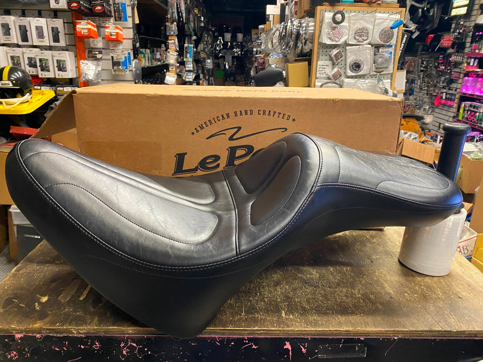 LE PERA DADDY LONG LEGS SEAT HARLEY SOFTAIL HERITAGE FATBOY 2000-06 TOURING WIDE