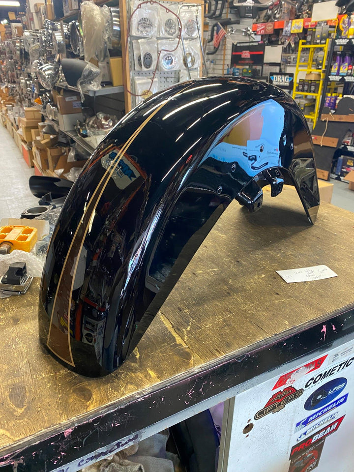 FRONT FENDER VIVID BLACK BROWN STRIPE HARLEY ROAD STREET GLIDE FLTR FLHX NICE!