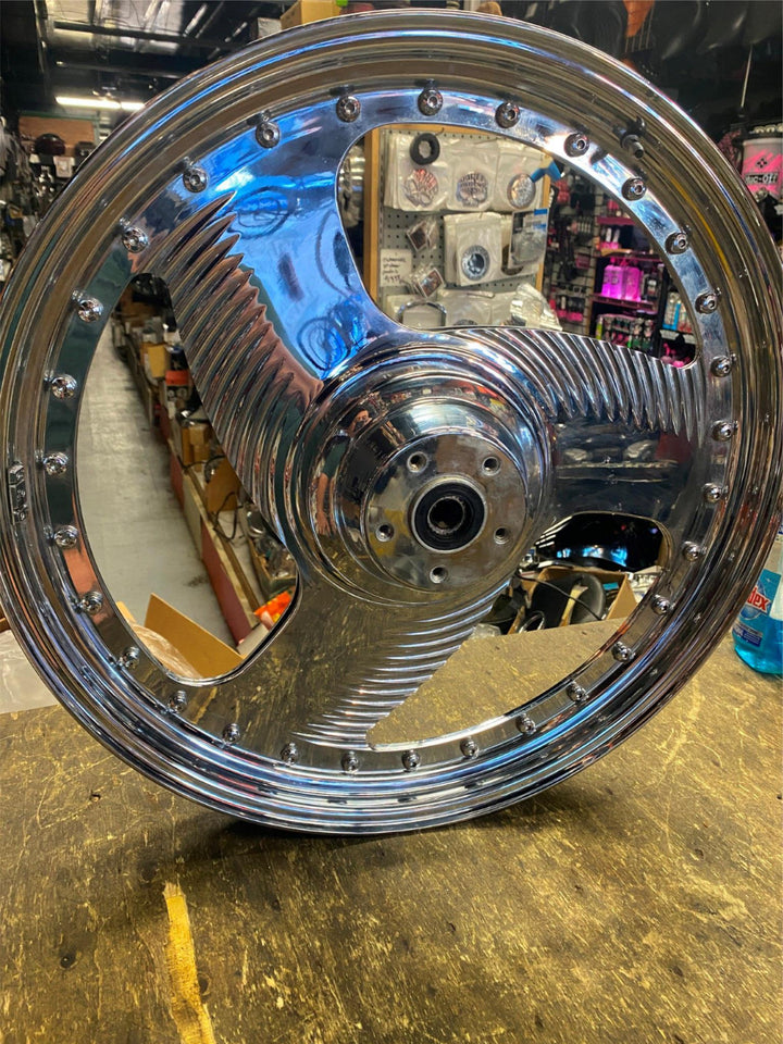 SCORPION REVTECH FRONT CUSTOM MAG WHEEL CHROME 1984-99 SOFTAIL WIDE GLIDE CHOPPE
