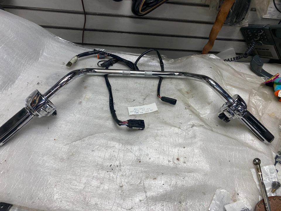 CVO CHROME SWITCH BOXES HEATED GRIPS CHROME HANDLEBARS WIRED RADIO HARLEY GLIDE!