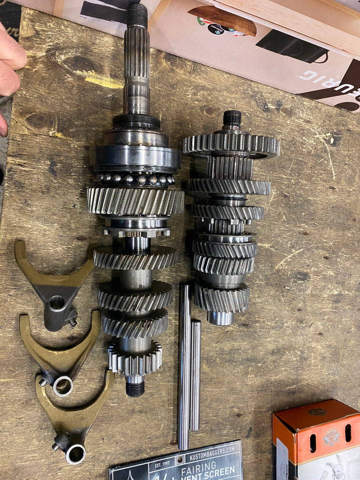 6 SPEED GEAR SET HARLEY DYNA TOURING SOFTAIL OEM FACTORY BAGGER FLH FXD STREET 