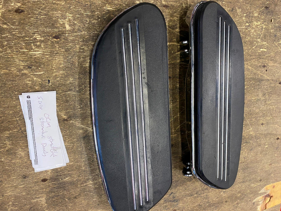 OEM STREAMLINER RIDER FOOTBOARD KIT HARLEY TOURING FLHX STREET ROAD GLIDE FLOOR
