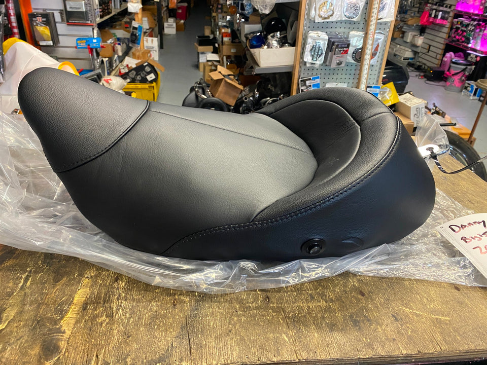 DANNY GRAY BIGIST AIR BLADDER SOLO SEAT LEATHE HARLEY FLH STREET GLIDE ULTRA 08^