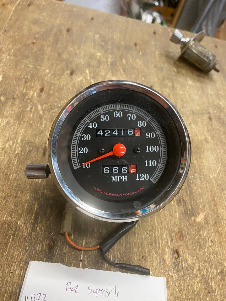 HARLEY SPEEDOMETER FXR GAS TANK DASH CONSOLE SUPERGLIDE FXD W HDWR OEM