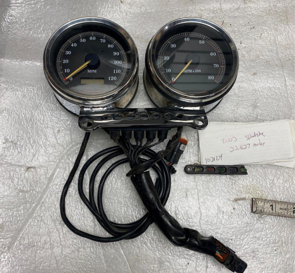 OEM SPEEDOMETER TACH ASSY HARLEY DYNA SPORTSTER MOUNT CHROME INDICATOR LIGHTS