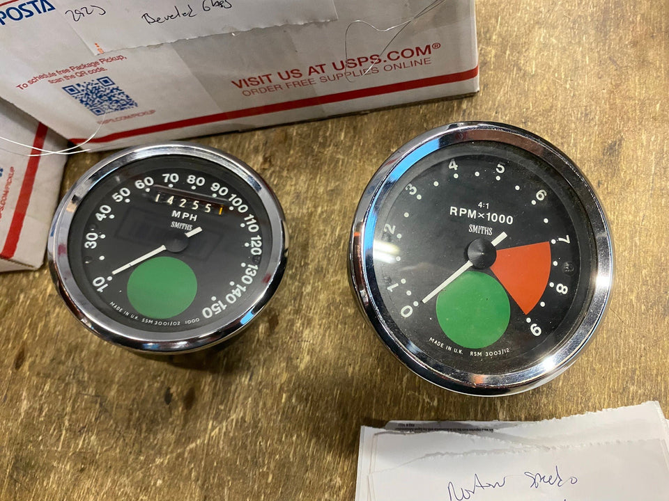 ORIG NORTON SPEEDOMETER GAUGE METER COMMANDO SMITH SSM 3001/02