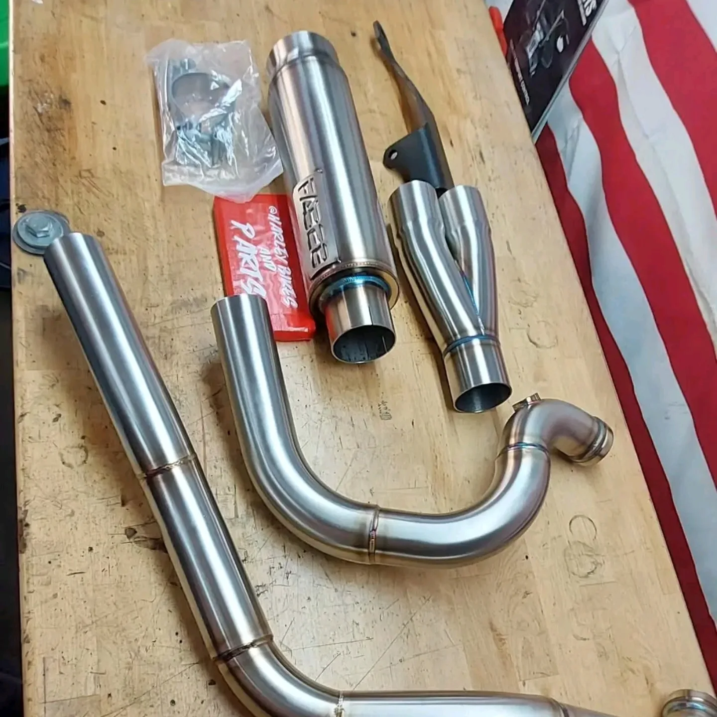 2 SETS OF FAB28 PIPES