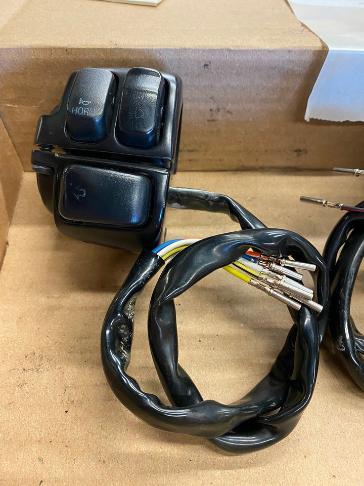 LEFT SWITCH BOX ASSY OEM HARLEY DYNA TOURING 1996^ FLH SPORTSTER SOFTAIL BAGGER