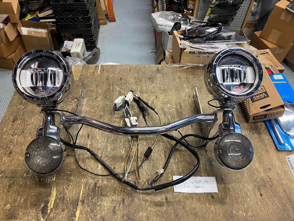 CUSTOM DYNAMICS PRO BEAM LED TURN SIGNALS SPOTLIGHT BAR ASSY HARLEY FLH BAGGER