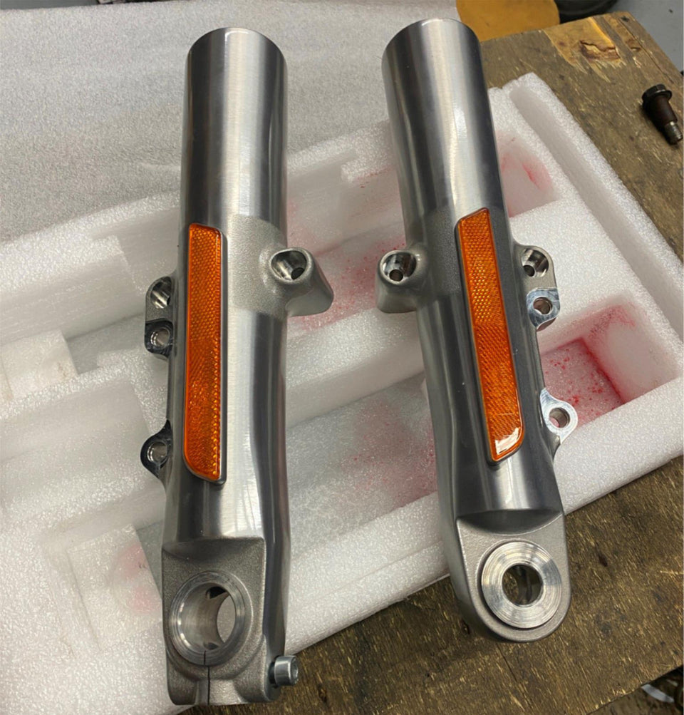 FACTORY HARLEY NEW T/O LOWER FORK LEGS SLIDERS STREET ROAD GLIDE ULTRA 2014^ 49M