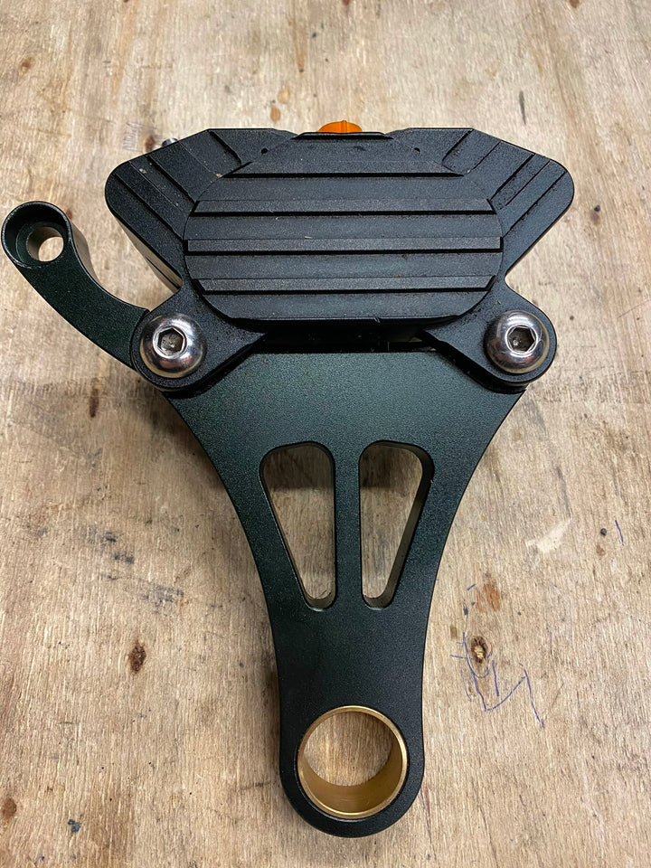 BLACK 4 PISTON BRAKE CALIPER HARLEY CUSTOM SPRINGER DNA SPRING FORK CHOPPER NEW