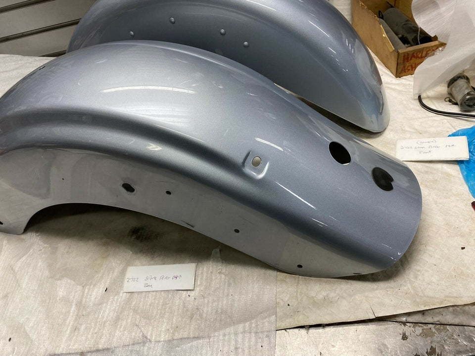 OEM REAR FENDER HARLEY FLHX STREET ROAD GLIDE BRILLIANT SILVER? 2009^ BAGGER