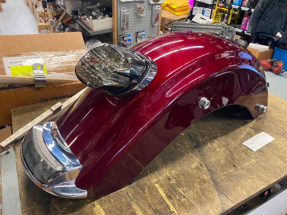 MYSTERIOUS RED REAR FENDER HARLEY TOURING FLHTK ULTRA CLASSIC LIMITED 2016 NICE